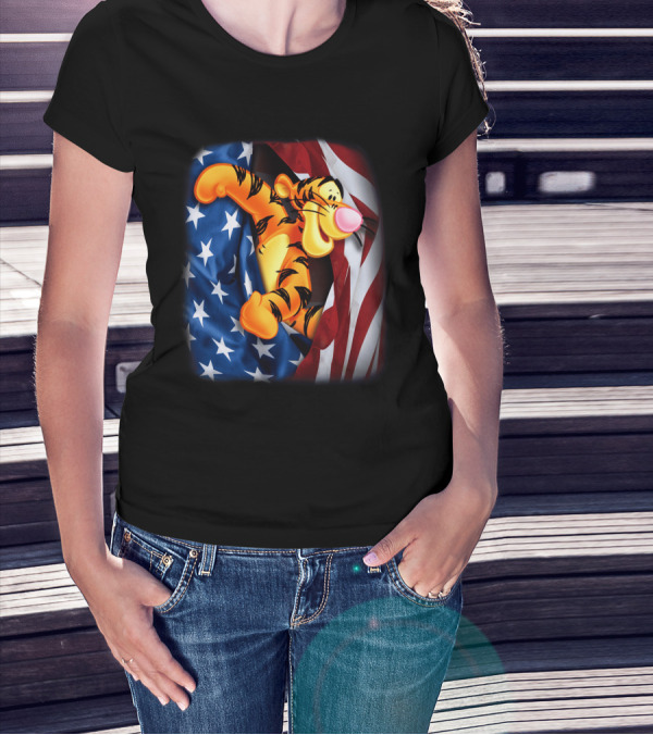 Tigger Celebrating Independence Day With American Flag T-Shirt