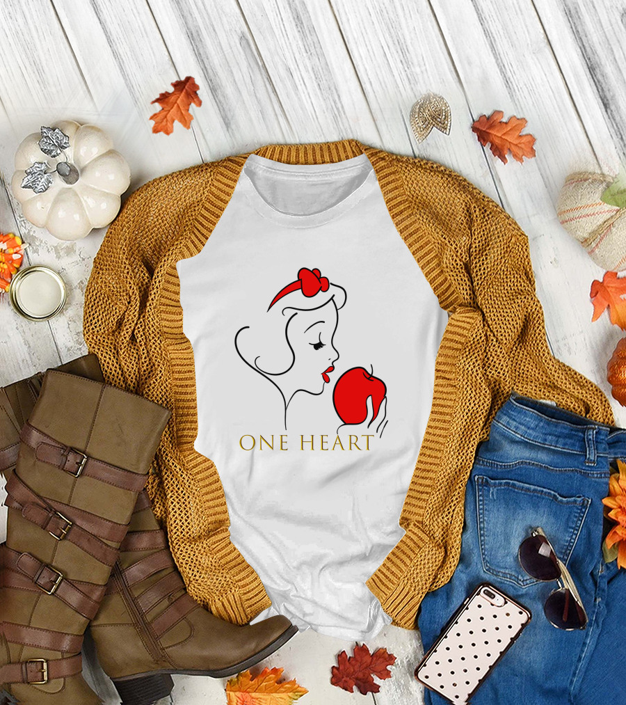 Snow White One Heart Apple T-Shirt
