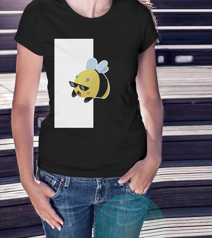 Tubbo And Ranboo Cool Bee Sunglasses Black And White Background T-Shirt
