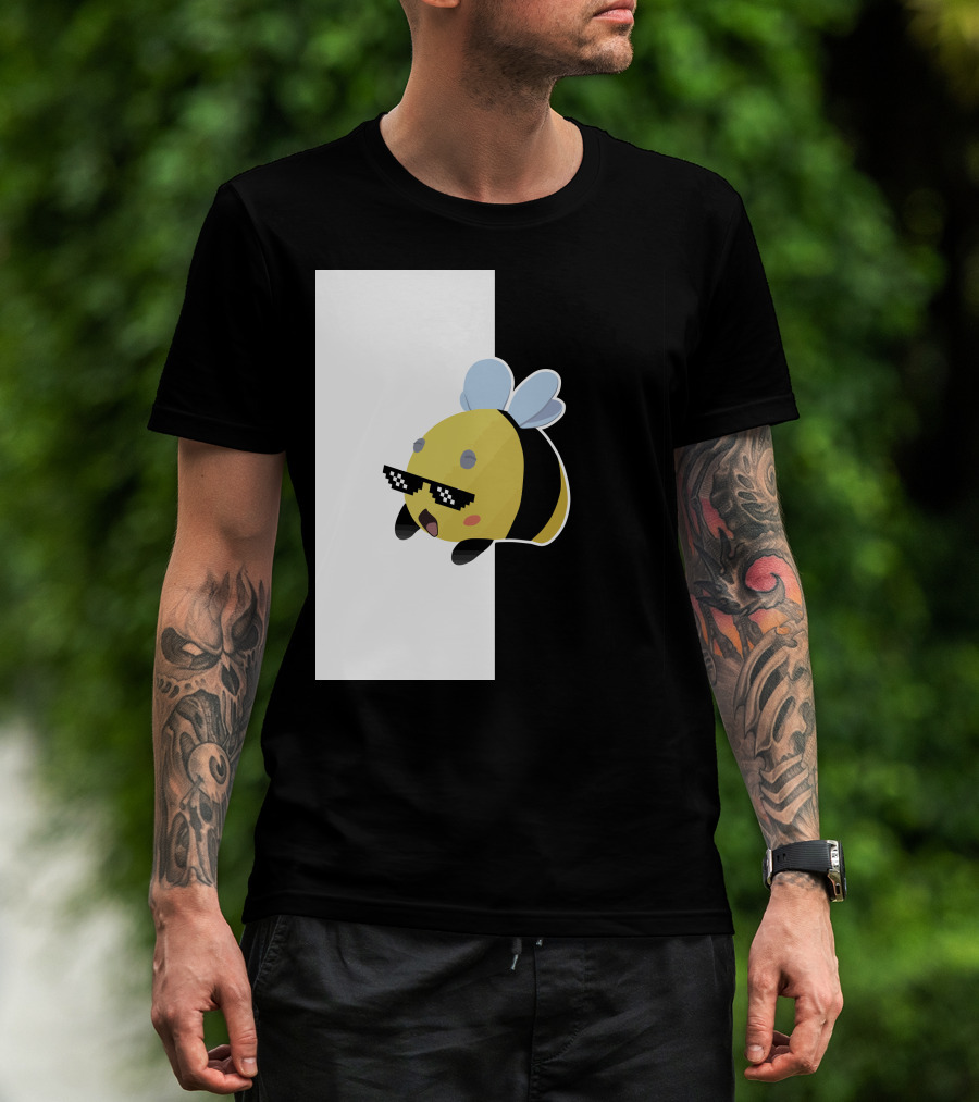 Tubbo And Ranboo Cool Bee Sunglasses Black And White Background T-Shirt