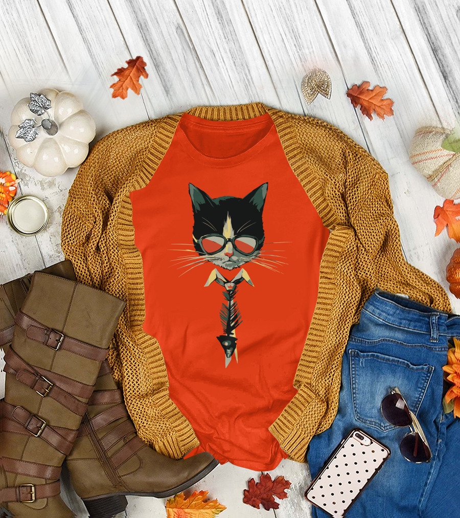 Bibisama CAT with Sunglasses and Fish Skeleton Tie T-Shirt
