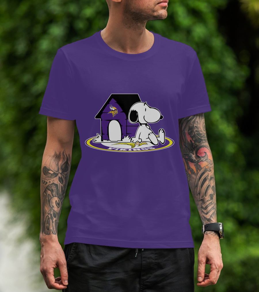 Snoopy Minnesota Vikings Football Fan Now And Forever T-Shirt