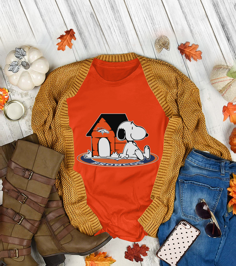 Denver Broncos Snoopy Fan Forever T-Shirt