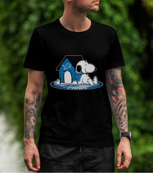 Detroit Lions Football Forever Snoopy Fan Art Peanuts T-Shirt
