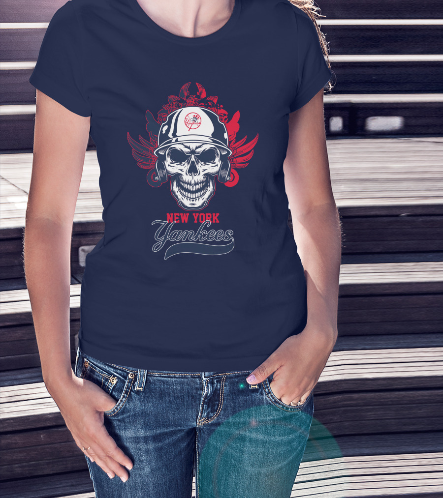 New York Yankees Skull Wings Helmet T-Shirt