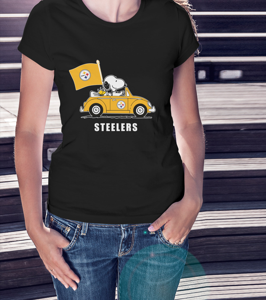 Pittsburgh Steelers Snoopy Driving Yellow Car With Flag T-Shirt