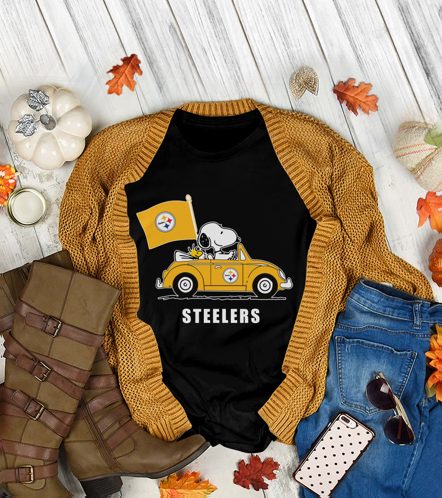 Pittsburgh Steelers Snoopy Driving Yellow Car With Flag T-Shirt