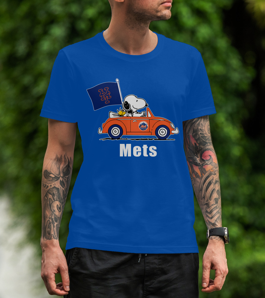 Mets Snoopy Driving With Woodstock And Flag T-Shirt