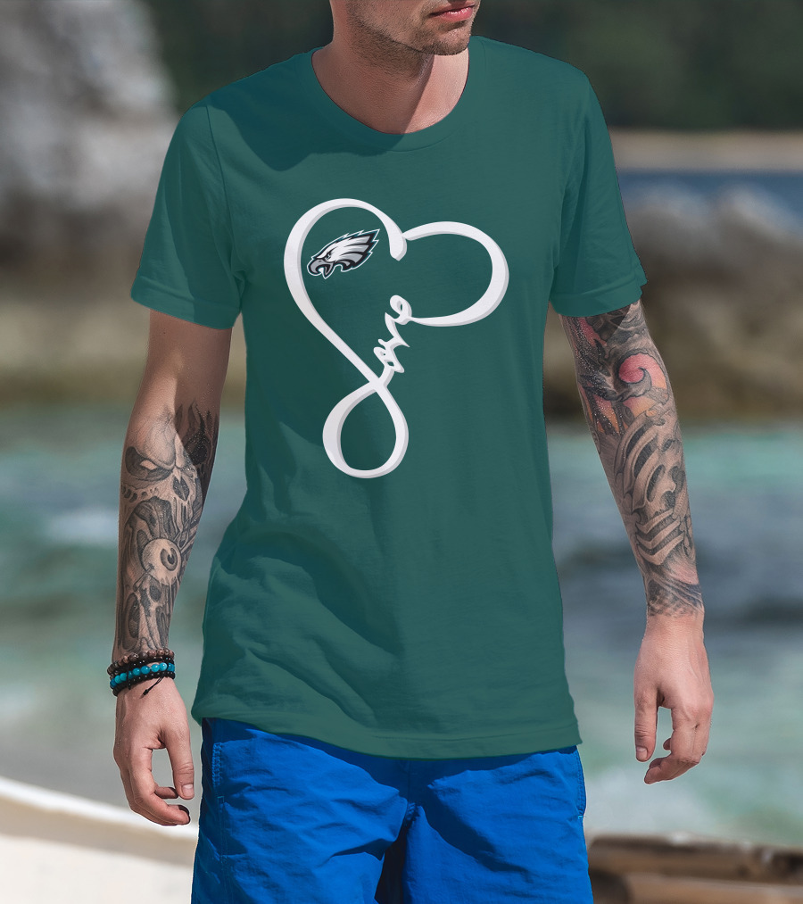 Philadelphia Eagles Love Heart T-Shirt