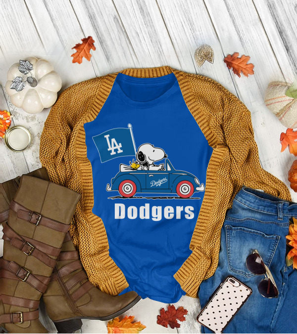 Dodgers Snoopy Woodstock Driving Car LA Flag T-Shirt