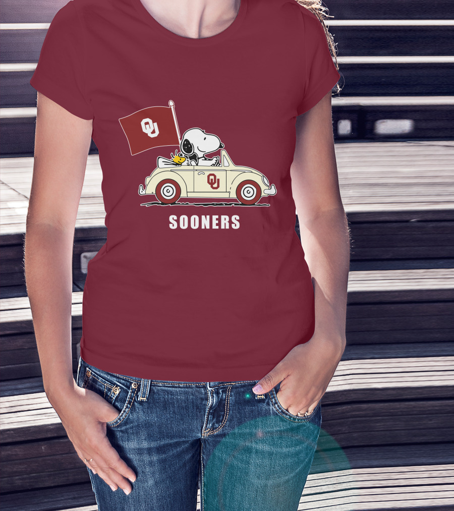 Snoopy Driving Oklahoma Sooners OU Flag Retro Car T-Shirt
