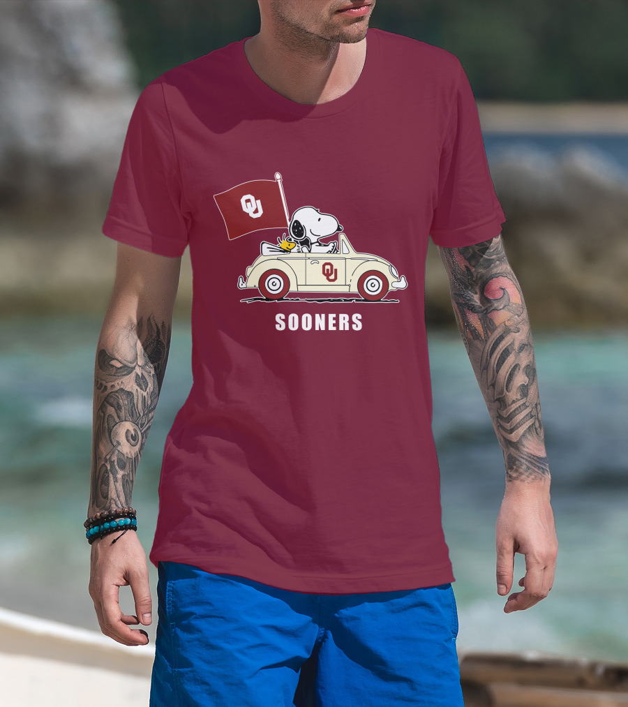 Snoopy Driving Oklahoma Sooners OU Flag Retro Car T-Shirt