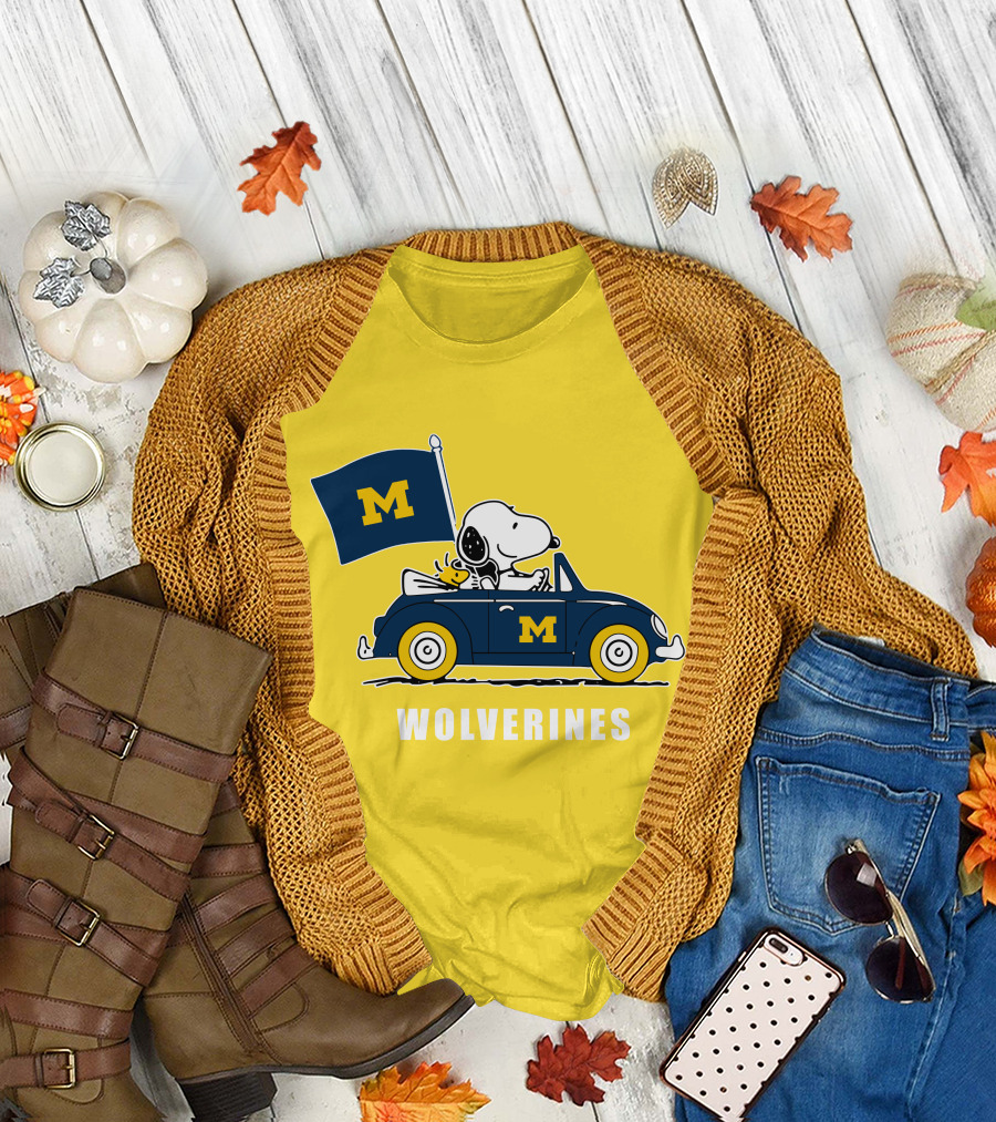 Michigan Wolverines Snoopy Driving with Flag T-Shirt