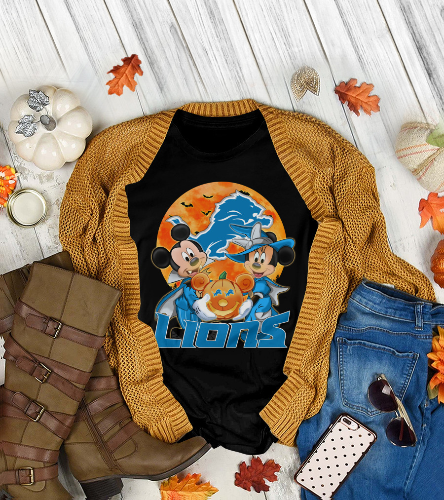 Detroit Lions Mickey Mouse and Minnie Mouse Halloween Pumpkin T-Shirt