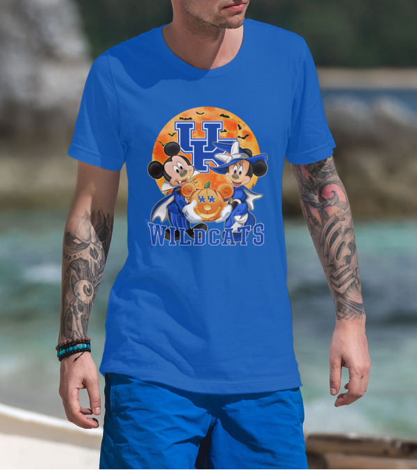 Kentucky Wildcats Mickey Mouse Minnie Mouse Halloween Moon Pumpkin T-Shirt