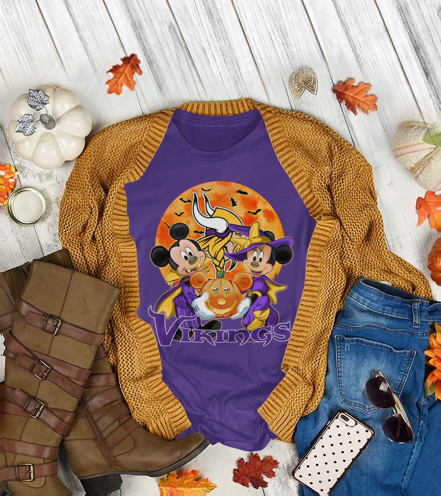 Vikings Halloween Mickey Mouse and Minnie Mouse Football Pumpkin T-Shirt