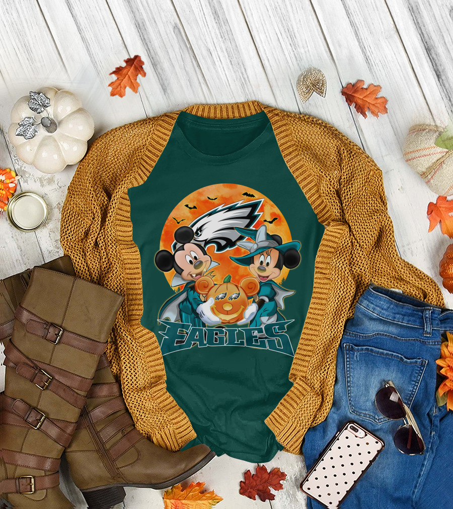 Philadelphia Eagles Mickey and Minnie Halloween Pumpkin T-Shirt