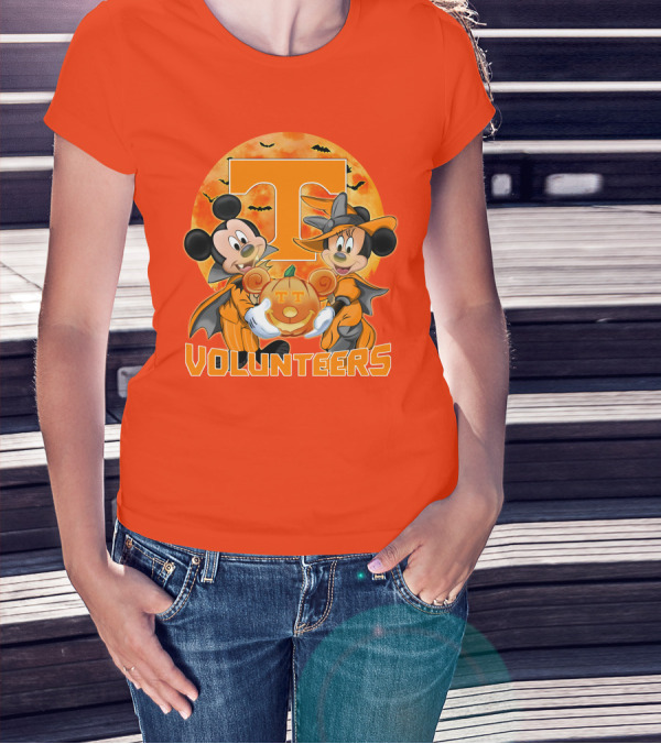 Tennessee Volunteers Mickey And Minnie Halloween Pumpkin T-Shirt