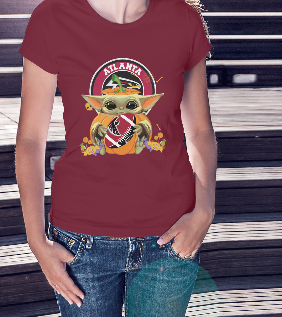 Halloween Pumpkin Baby Yoda Hug Atlanta Falcons Football T-Shirt