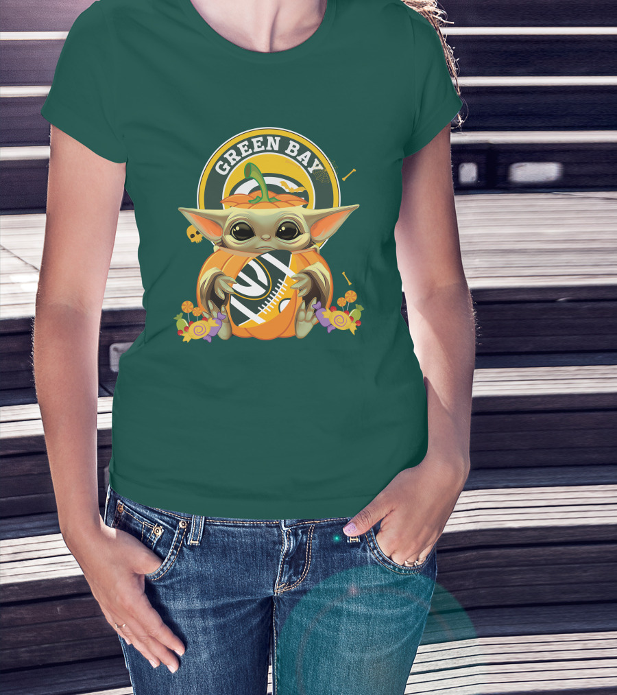 Halloween Pumpkin Baby Yoda Hug Green Bay Packers T-Shirt