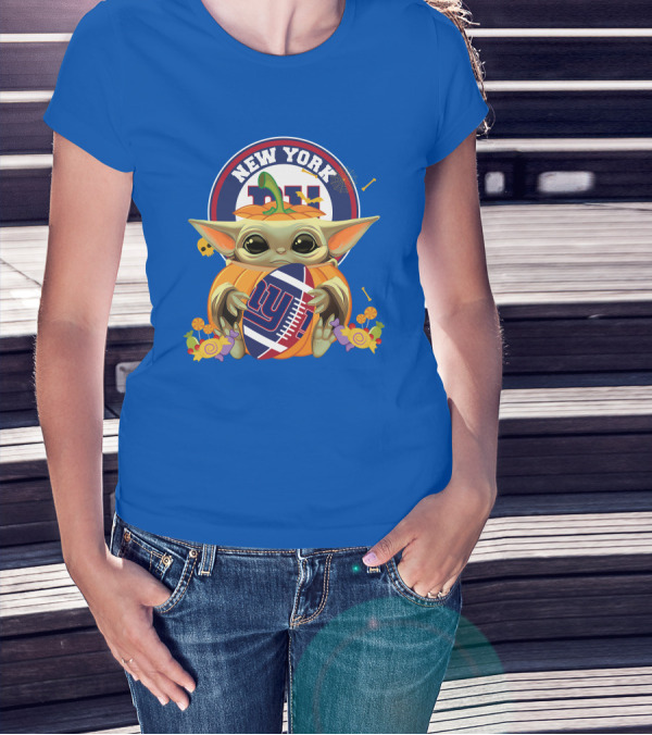 Halloween Pumpkin Baby Yoda Holding New York Giants Football T-Shirt