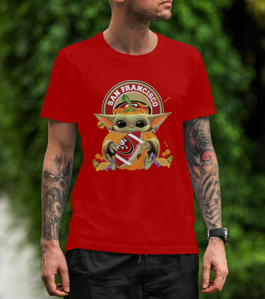 Halloween Pumpkin Baby Yoda Hug San Francisco 49ers Football T-Shirt