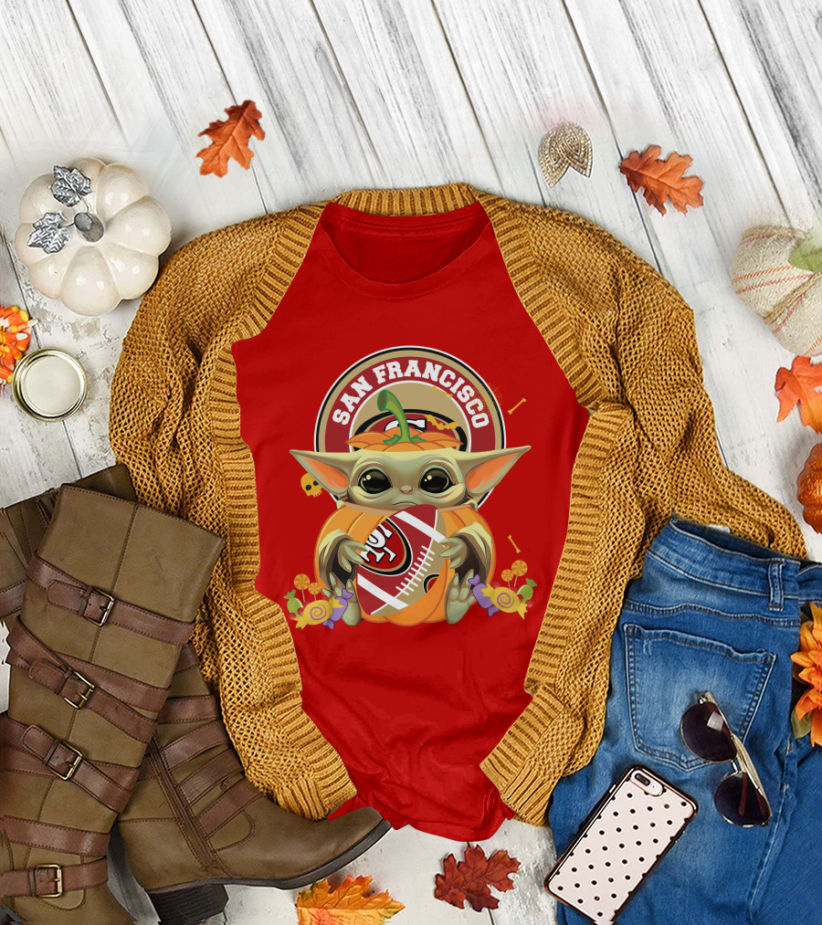 Halloween Pumpkin Baby Yoda Hug San Francisco 49ers Football T-Shirt