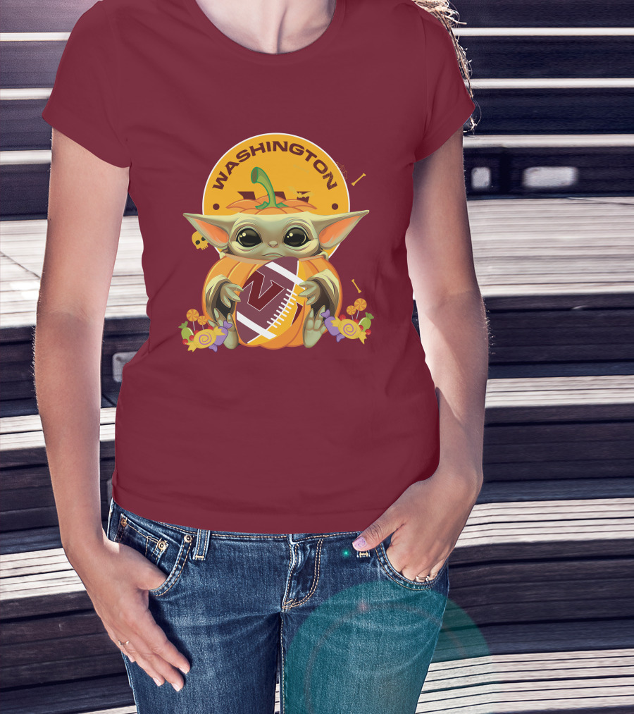 Halloween Baby Yoda Pumpkin Hugging Washington Football Team T-Shirt