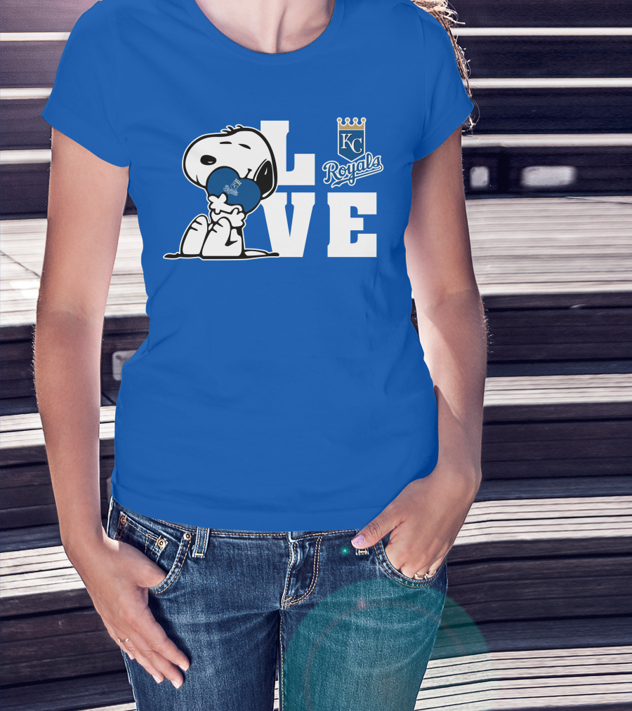Snoopy Love Kc Royals With Heart T-Shirt