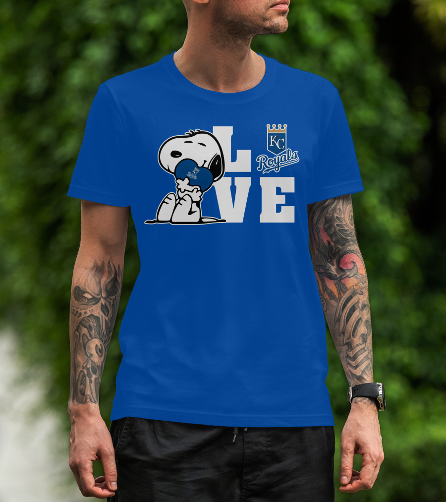 Snoopy Love Kc Royals With Heart T-Shirt