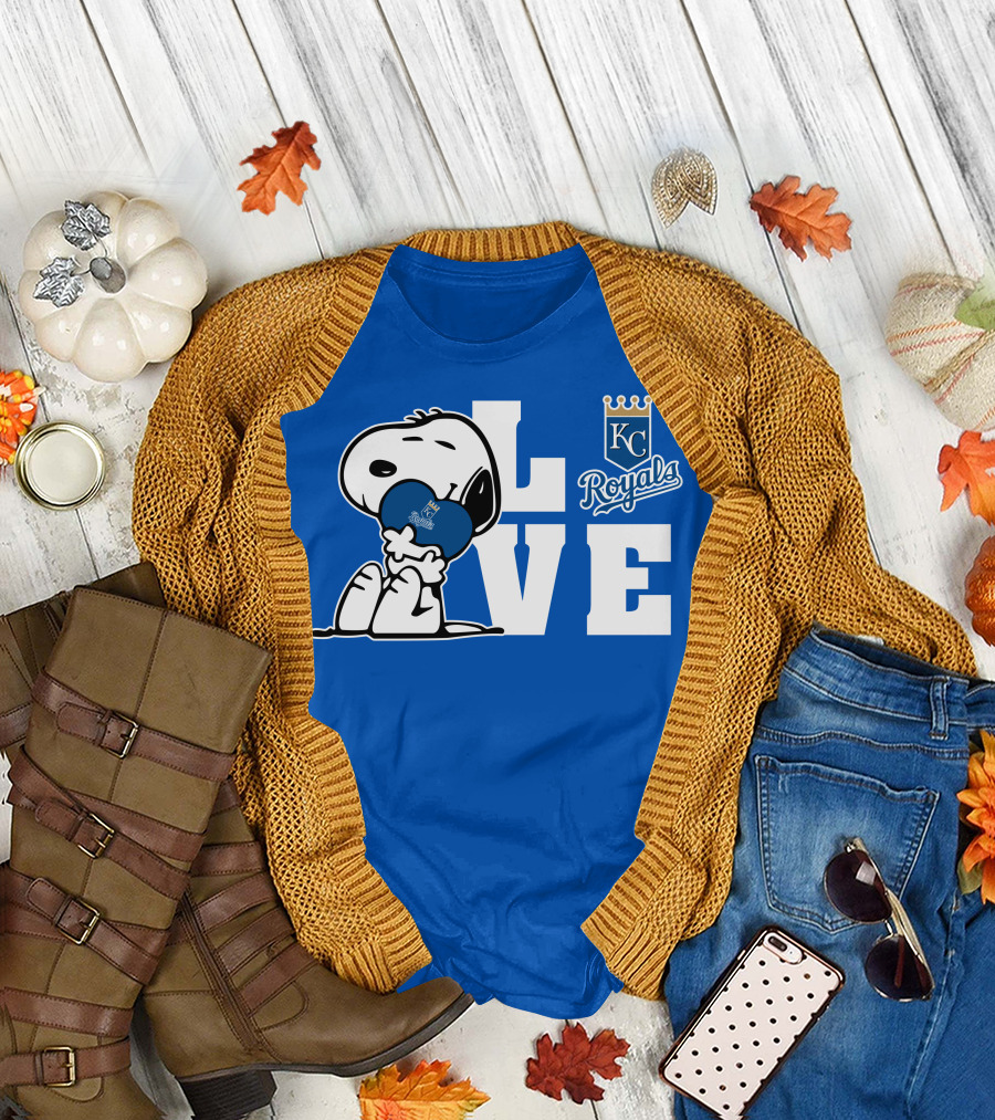 Snoopy Love Kc Royals With Heart T-Shirt