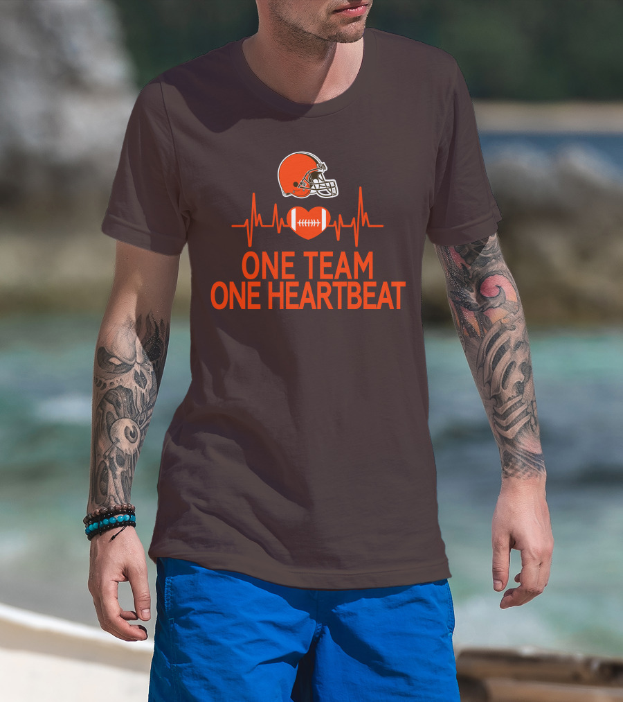 Cleveland Browns Football Helmet One Team One Heartbeat T-Shirt