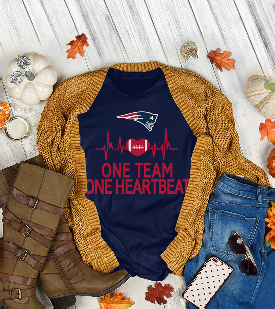 New England Patriots Logo One Team One Heartbeat Football Heartbeat Line T-Shirt