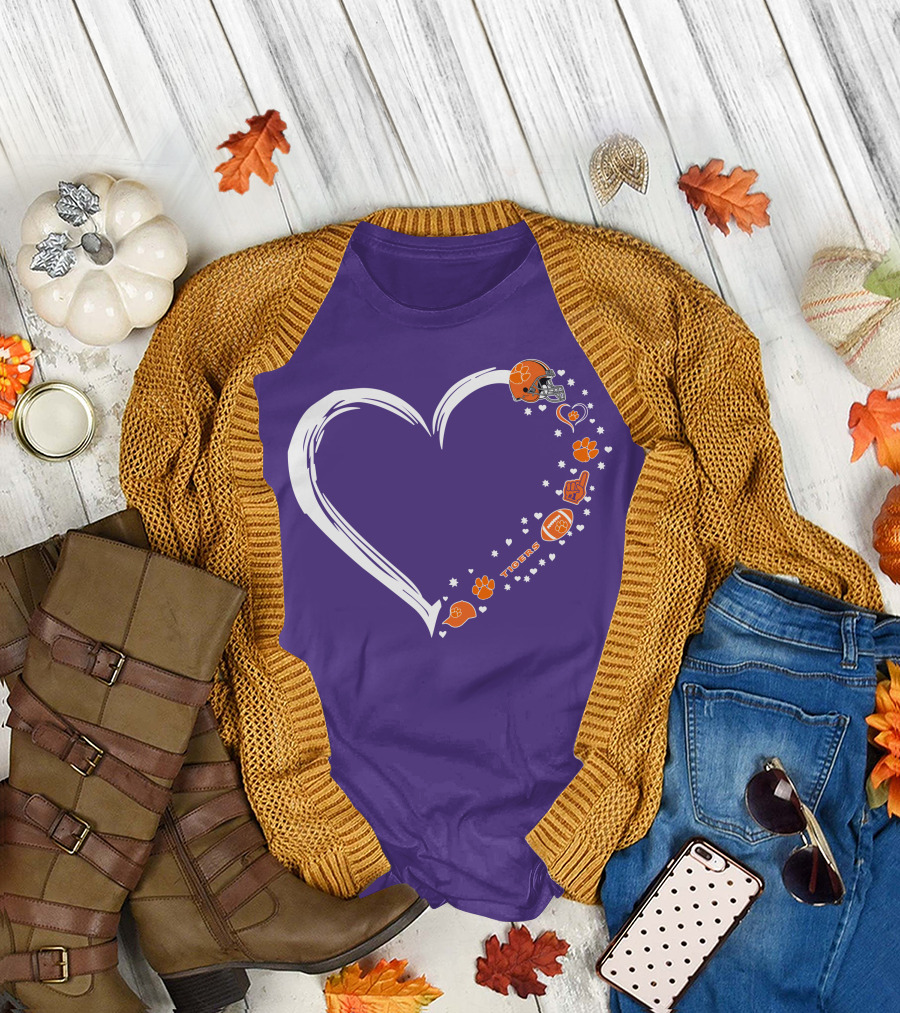 Clemson Tigers Heart Helmet Paws Football Fan Love T-Shirt