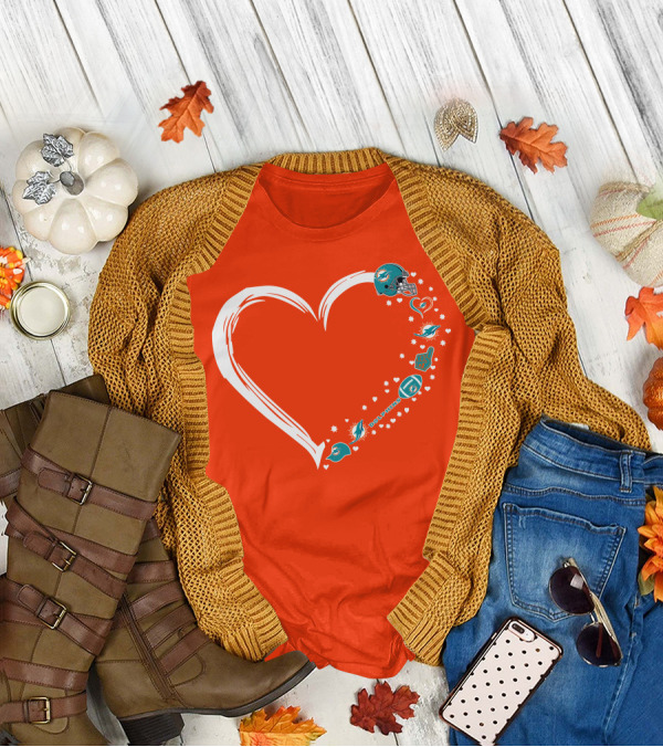 Miami Dolphins Heart Design With Helmets T-Shirt
