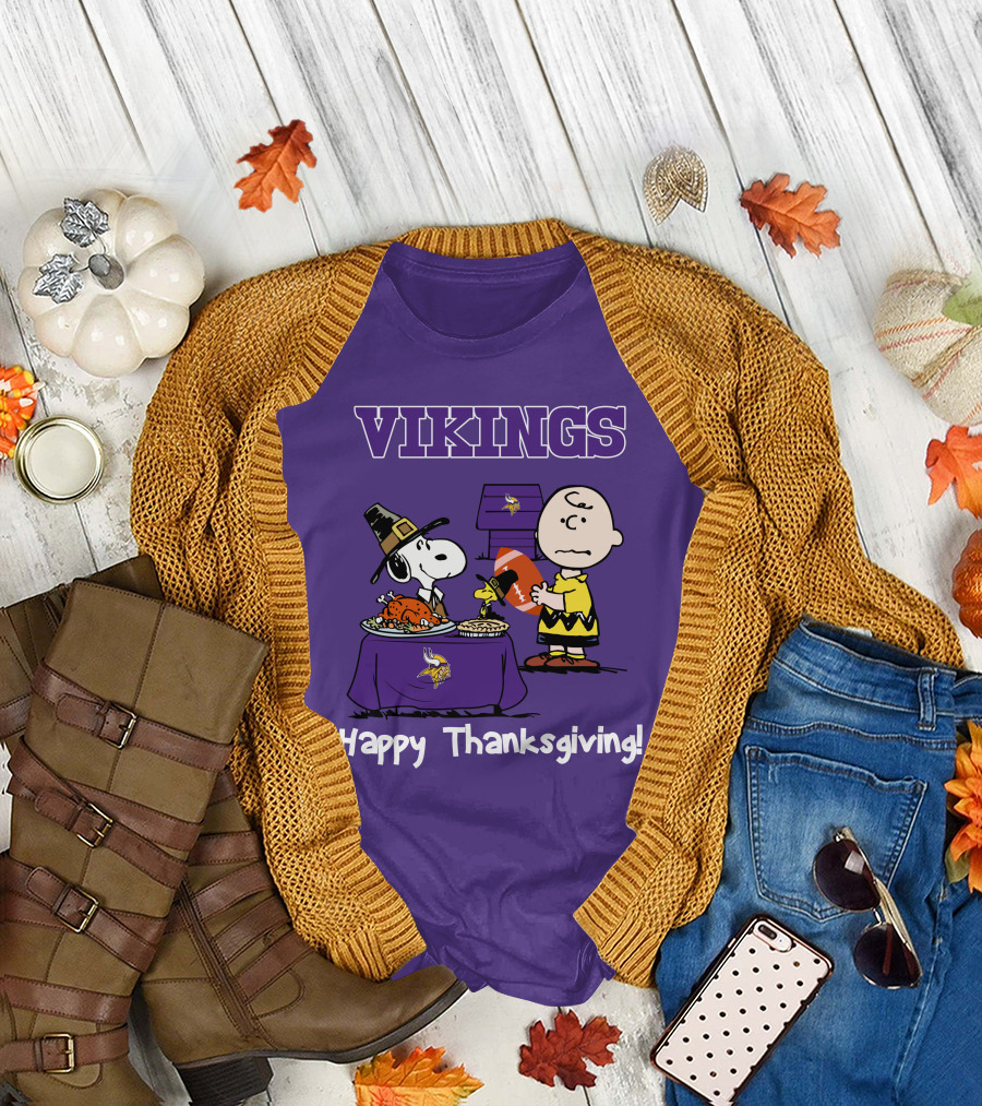 Vikings Snoopy Charlie Brown Thanksgiving Football Minnesota T-Shirt