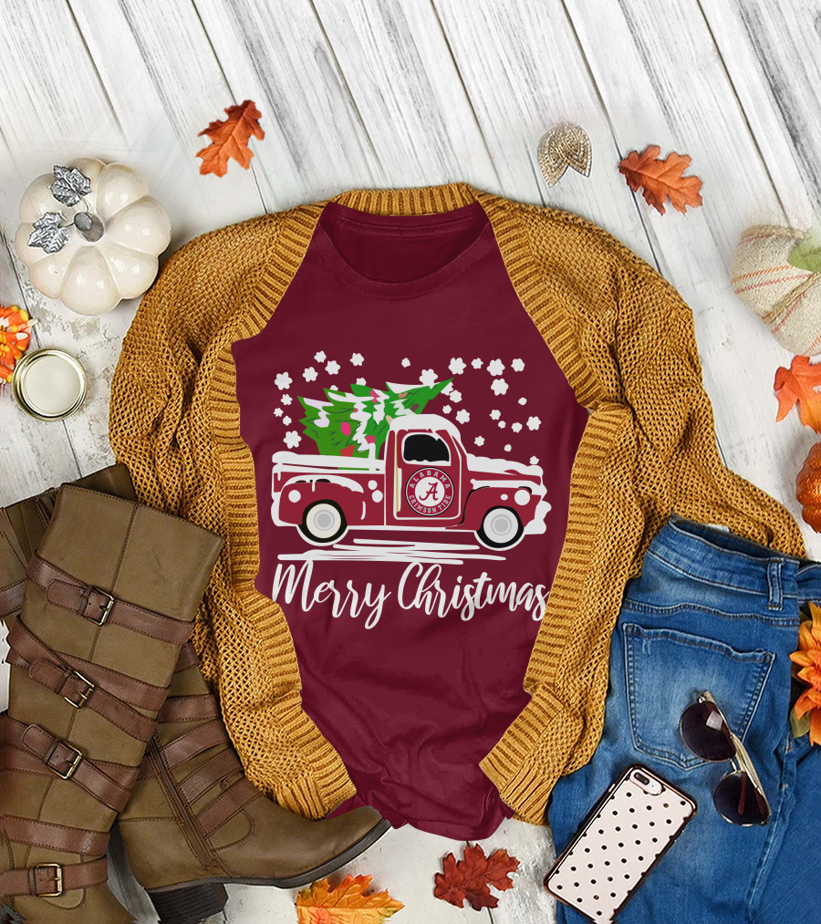 Merry Christmas Alabama Crimson Tide Vintage Truck Snowy Tree T-Shirt