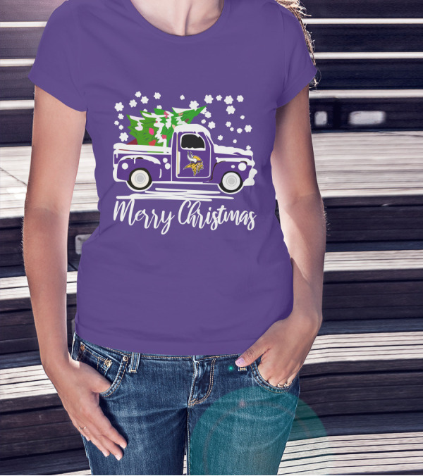 Merry Christmas Minnesota Vikings Vintage Car With Christmas Tree T-Shirt