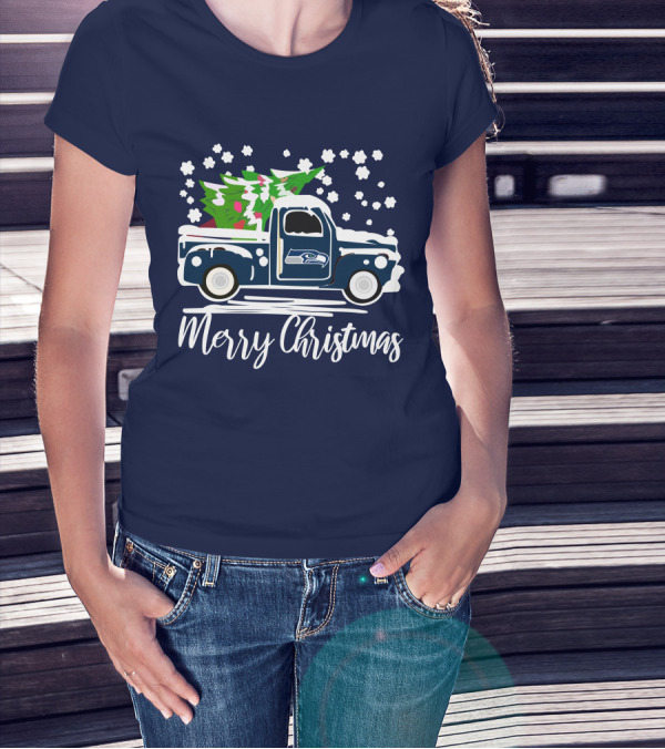 Seattle Seahawks Vintage Truck Merry Christmas Snowflakes And Tree T-Shirt