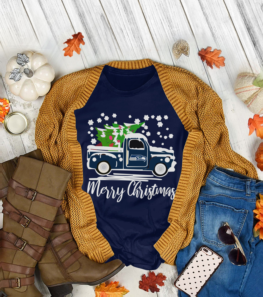 Seattle Seahawks Vintage Truck Merry Christmas Snowflakes and Tree T-Shirt