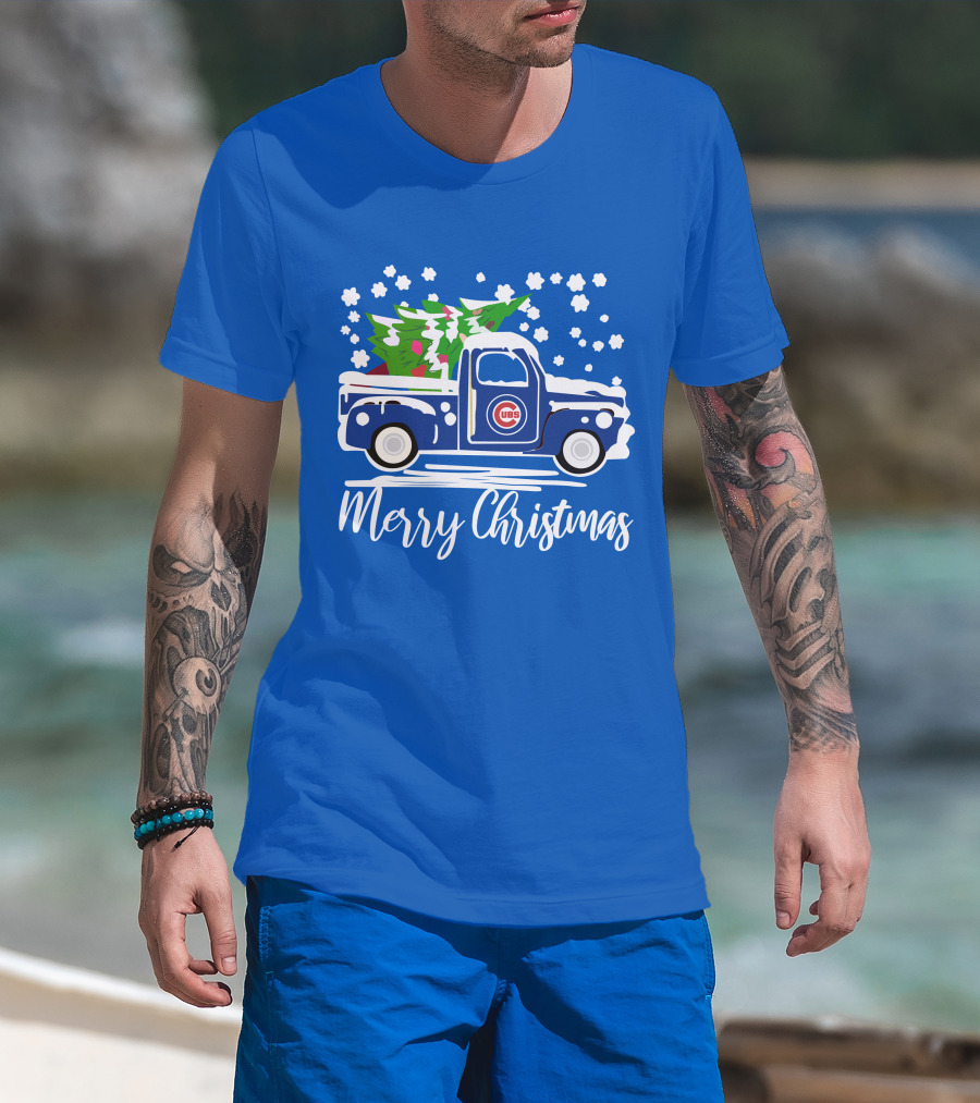 Chicago Cubs Merry Christmas Vintage Truck With Snow And Tree T-Shirt