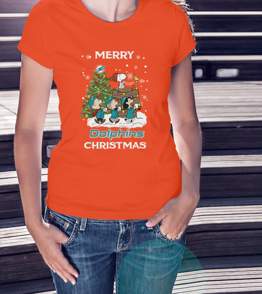 Merry Dolphins Christmas Peanuts Characters With Tree Miami T-Shirt