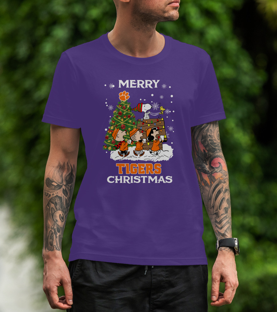 Merry Tigers Christmas Clemson The Peanut Christmas Tree T-Shirt