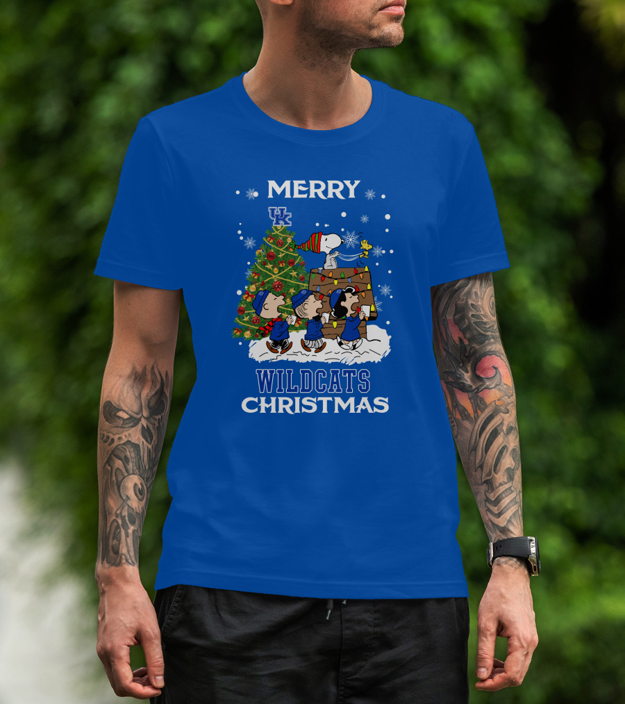 Wildcats Merry Christmas Peanuts Tree Kentucky T-Shirt