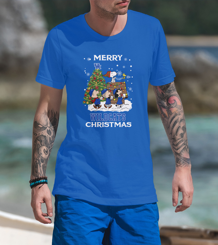 Wildcats Merry Christmas Peanuts Tree Kentucky T-Shirt