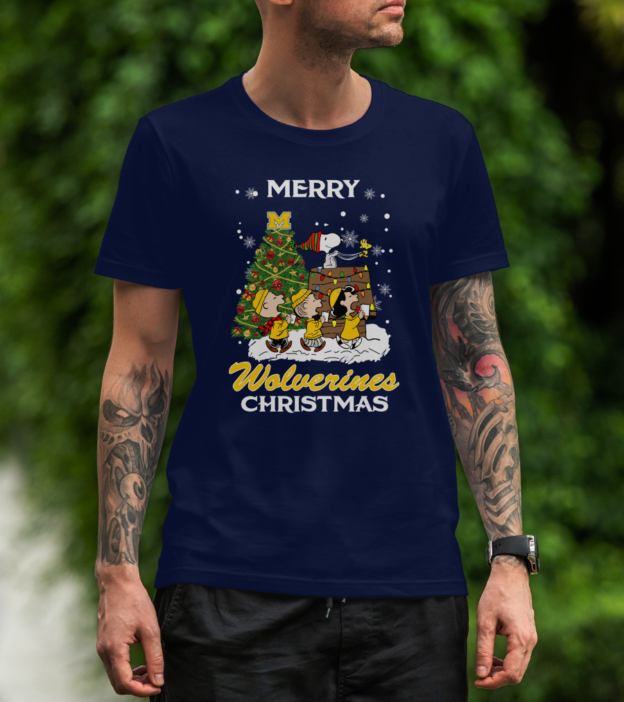 Merry Wolverines Christmas Peanuts Tree Celebration T-Shirt