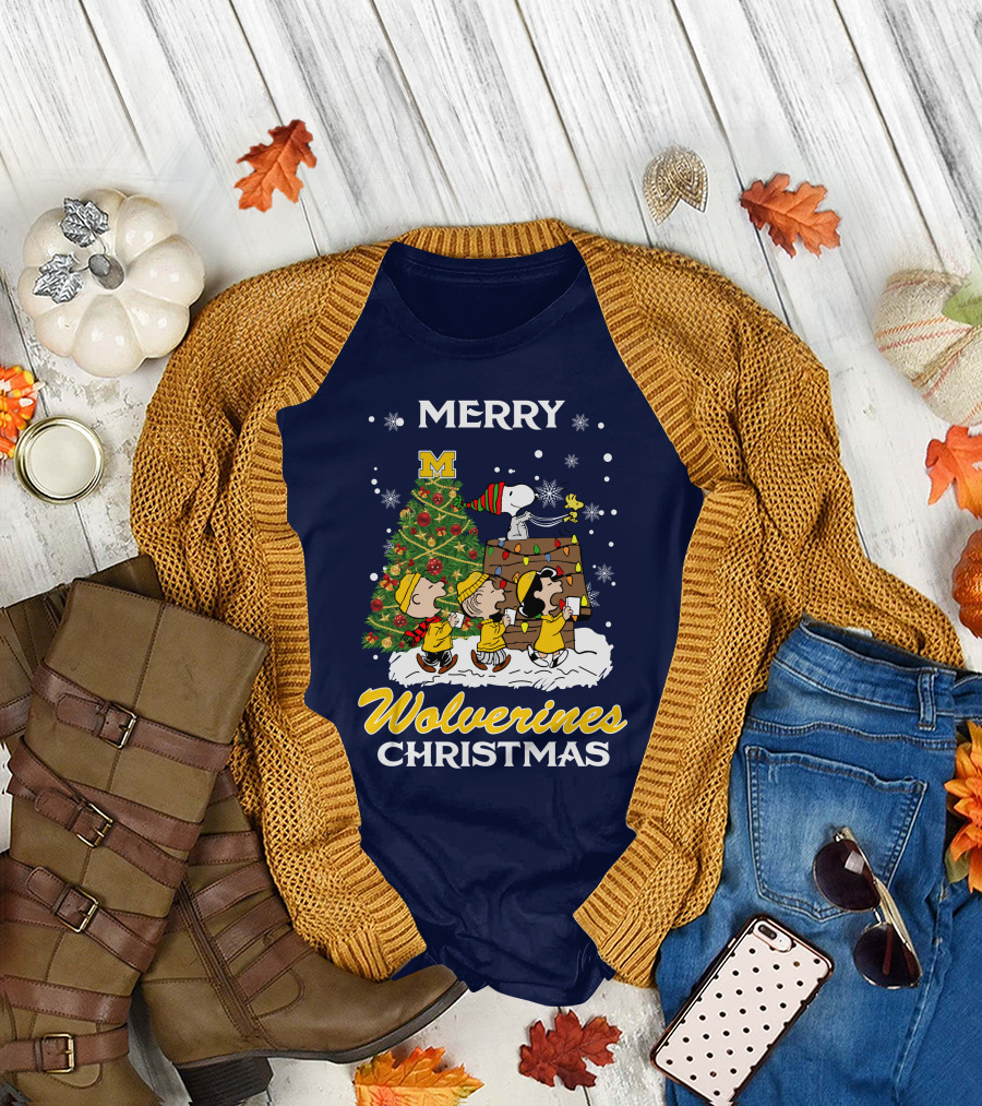 Merry Wolverines Christmas Peanuts Tree Celebration T-Shirt