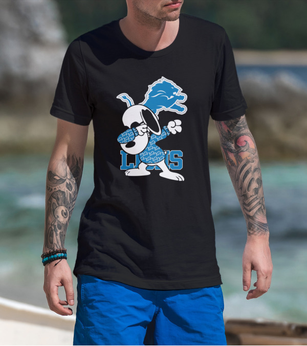 Detroit Lions Snoopy Dabbing Lions Football T-Shirt