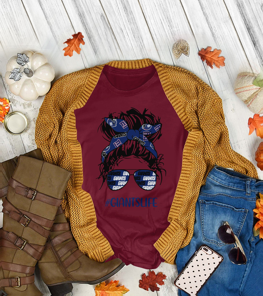 GIANTSLIFE Messy Bun Girl With New York Headband and Glasses T-Shirt