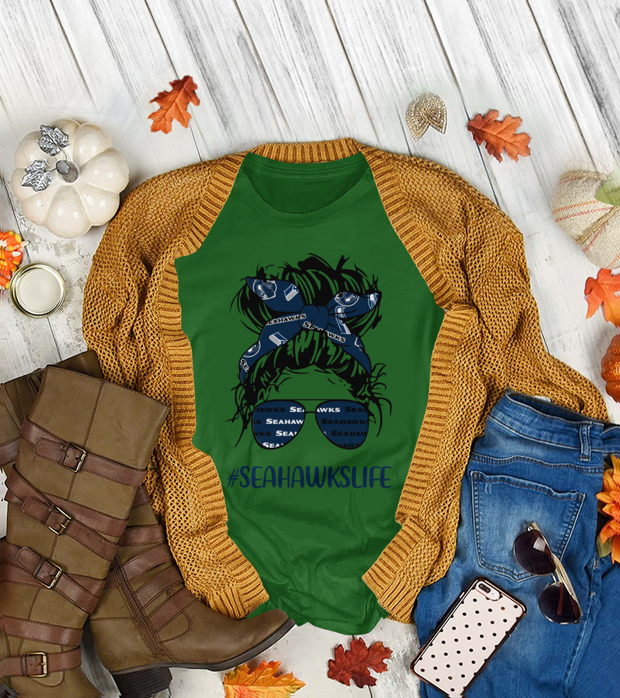 SEAHawksLife Messy Bun Girl With Headband And Glasses T-Shirt